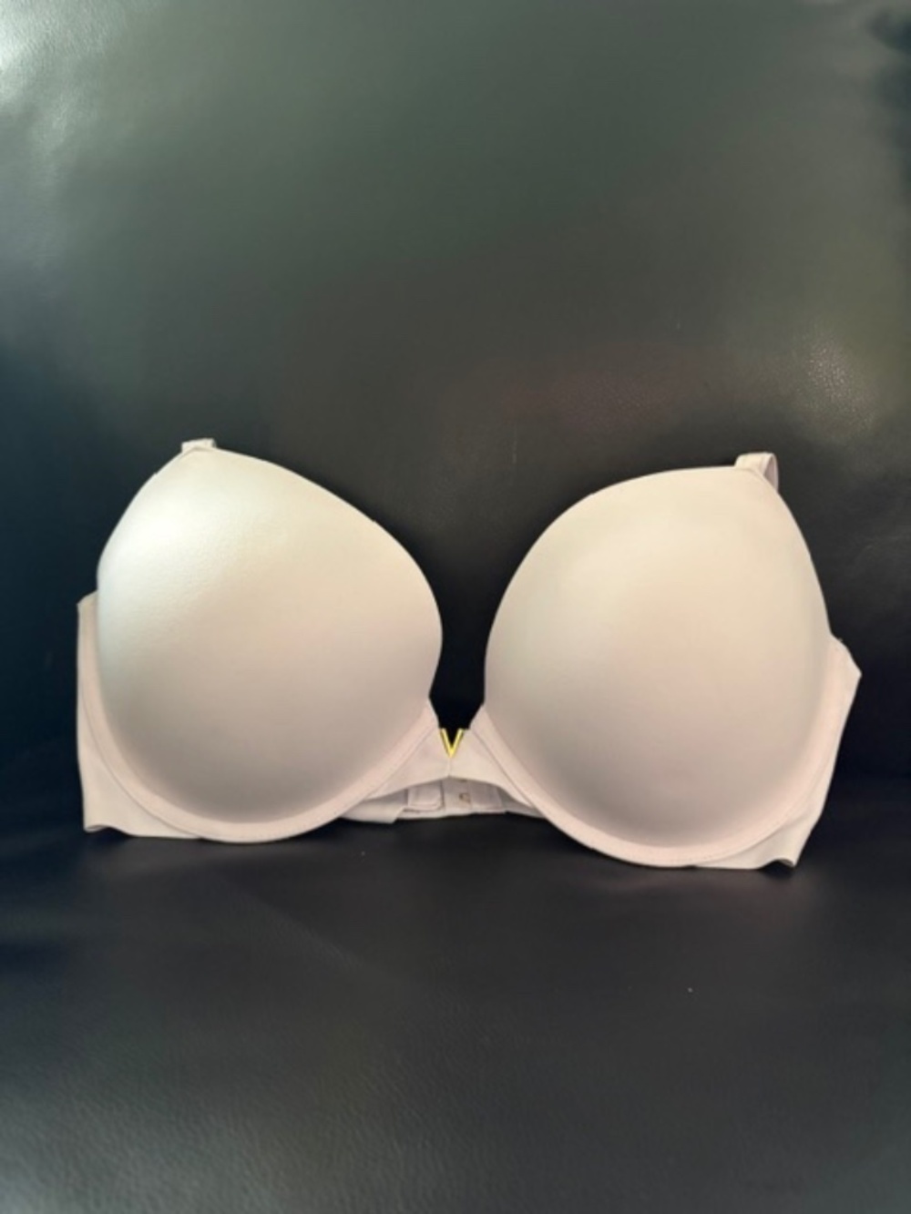 Victoria's Secret Push-up bra, V Collection SZ 38D Pale Lavender